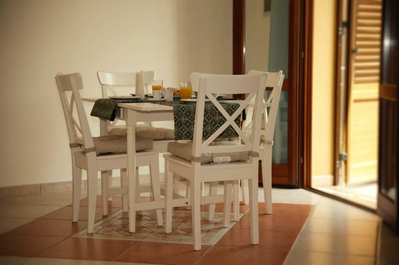 Bed and Breakfast Bnb Donnalaura Carini Ιταλία